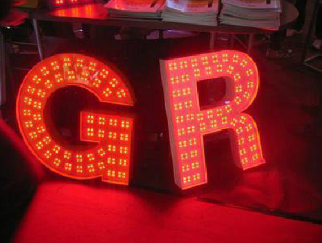 宜川LED发光字有哪些优势？